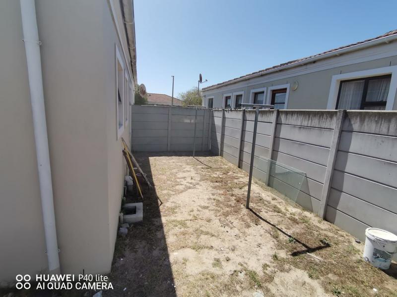 2 Bedroom Property for Sale in Highbury Western Cape